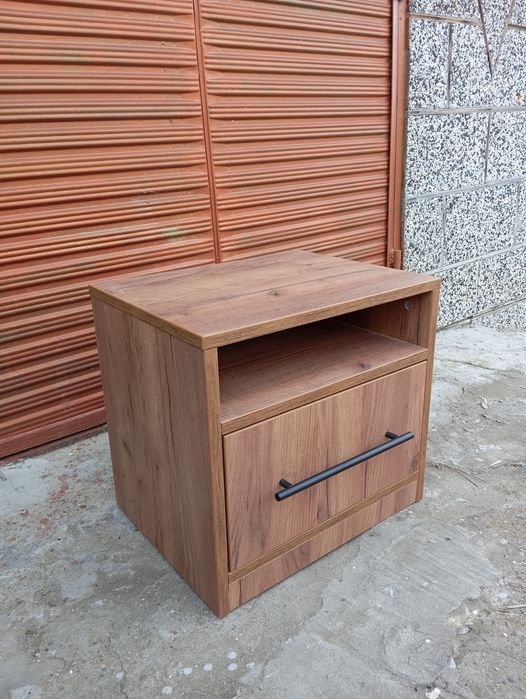 Нощно шкафче за спалня