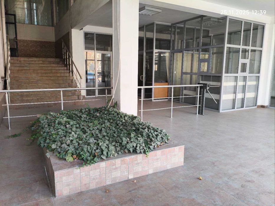 Аренда под офис рядом с Жомий базаром, Алмазарский район, Ташкент