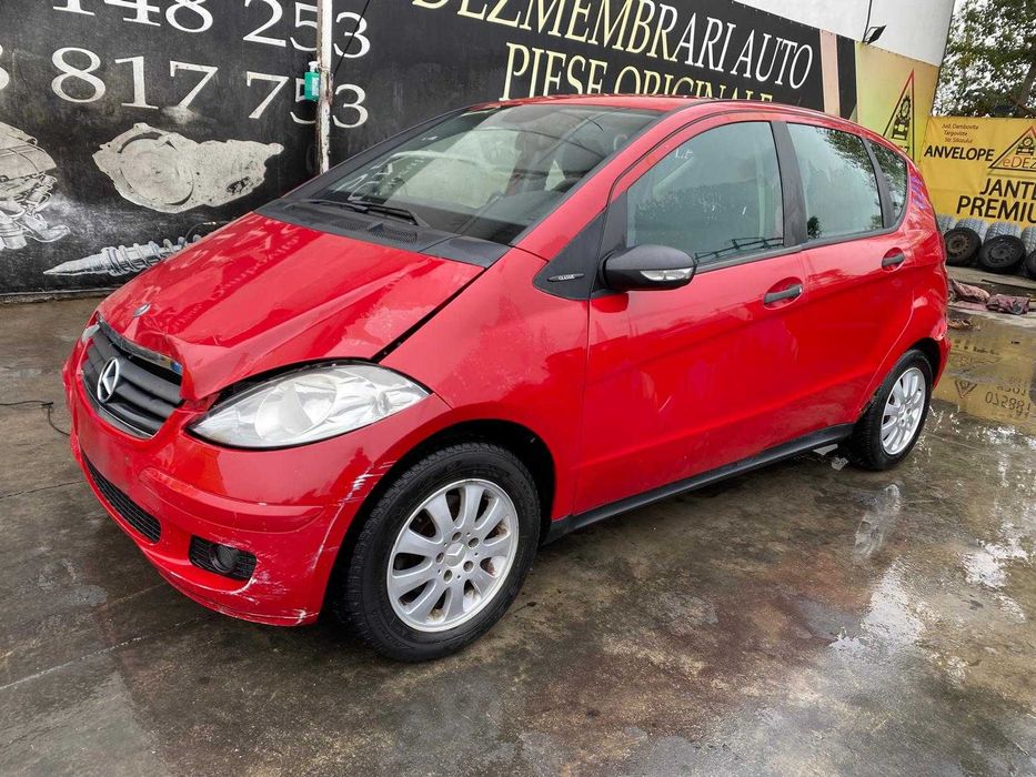 Dezmembrez Mercedes A 150i W169/usa/haioin/interior/volan/jante/oglinda/geam/capota/bara/faruri/stopuri/grila