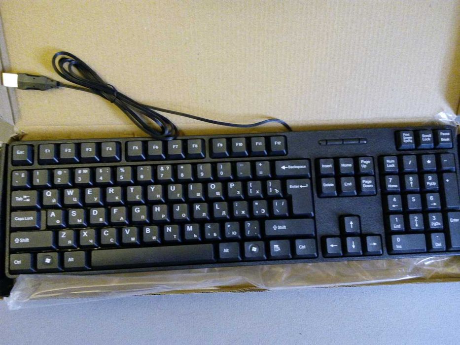 Клавиатура проводная USB 2.0,новая.