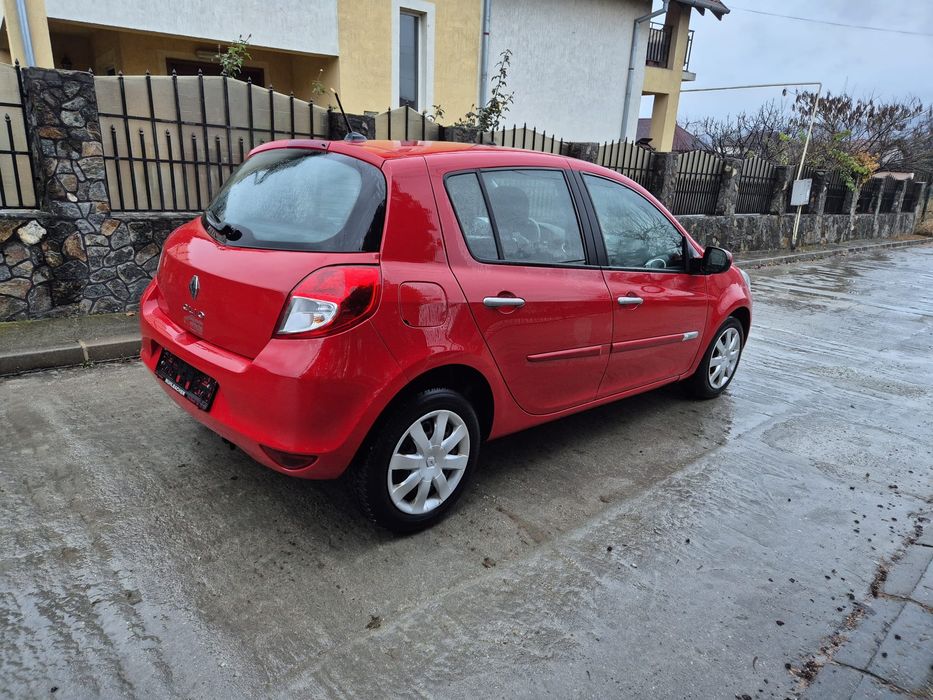 Renault Clio 2011 1,2 benzina Euro 5 205 000km