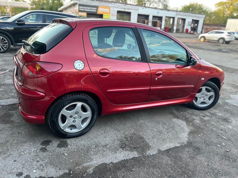 Продам PEUGEOT 206