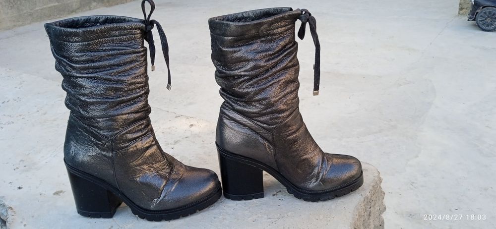 Robiya Jahonova 1985