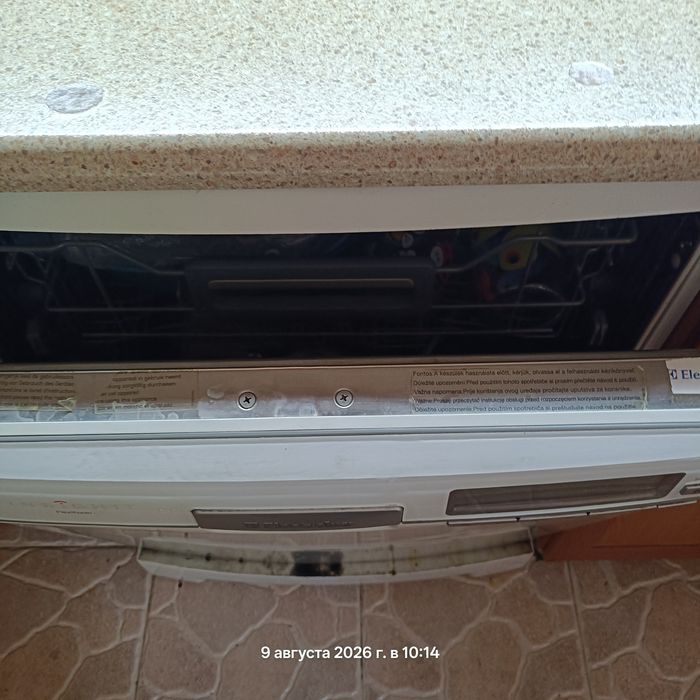 Продам посудомойку Electrolux