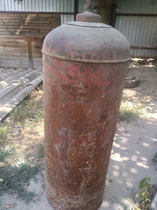 Продаю газовый балон