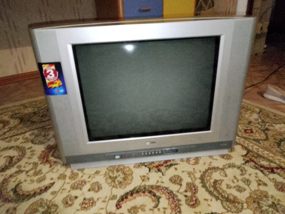 Телевизор  LG  модель RT-21FB55V