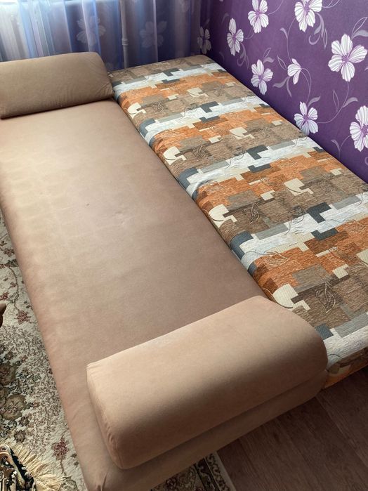 Тахта раскладная б/у