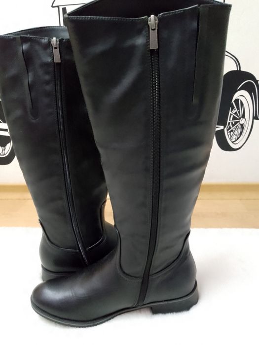 Дамски ботуши номер 37