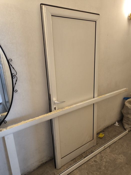 Алуминиева врата с каса