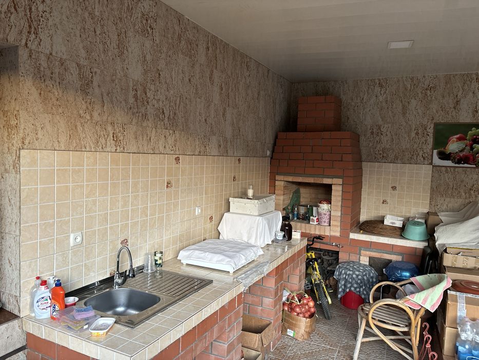 Продажа дома под бизнес и жилье