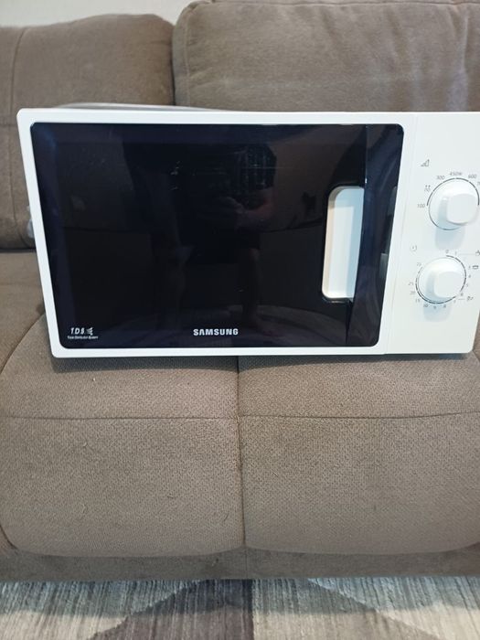 Продам микровалновку