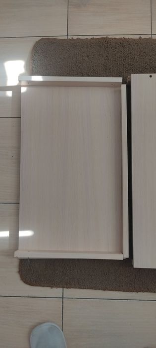 Продам полочки навесные