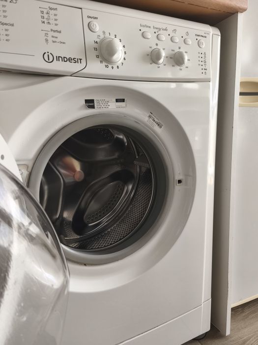 Пералня INDESIT 7кг.
