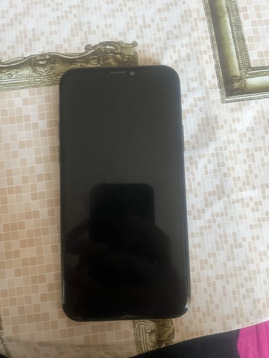 Айфон 11 про.   .