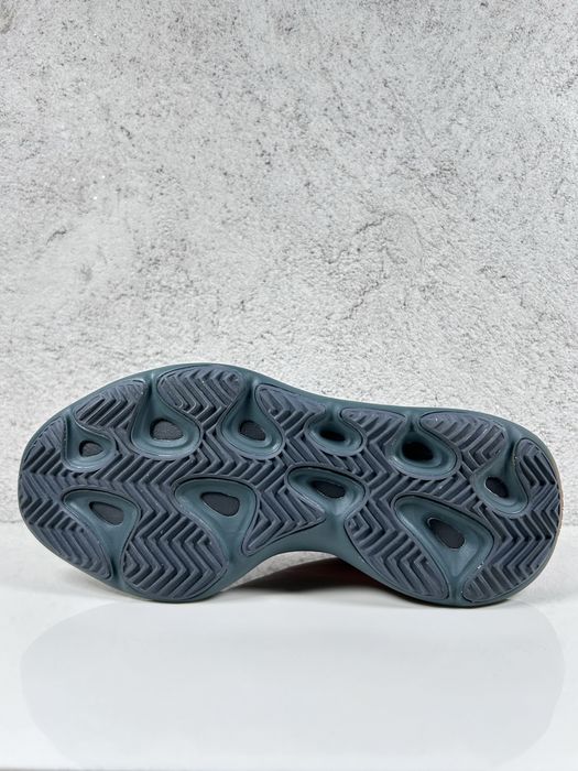 Adidas Yeezy 700 Copper Fade