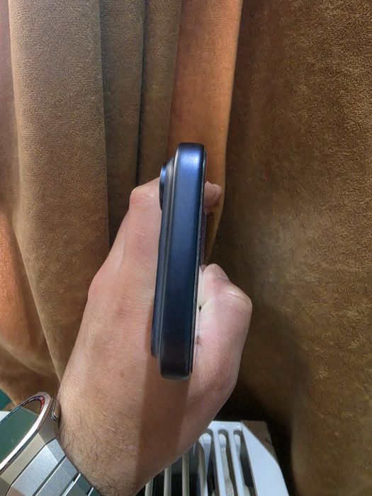 IPhone  17 pro с гаранция