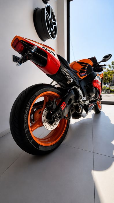 Honda CBR спортбайк