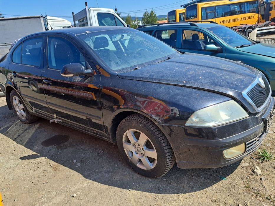 Шкода Октавия 2.0 FSI на части !