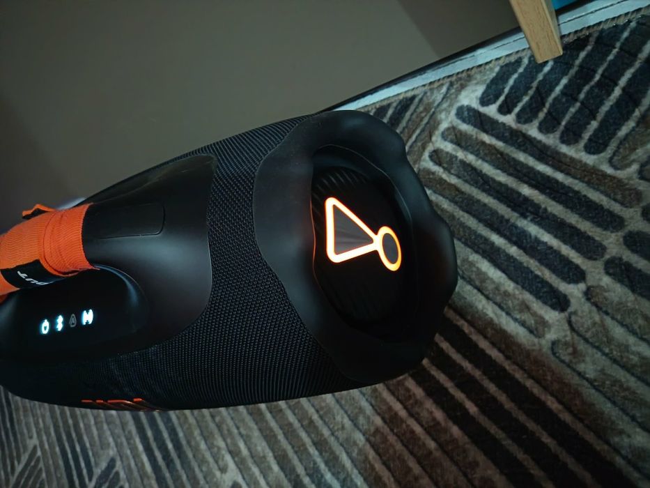 Jbl boombox 4 de vanzare..