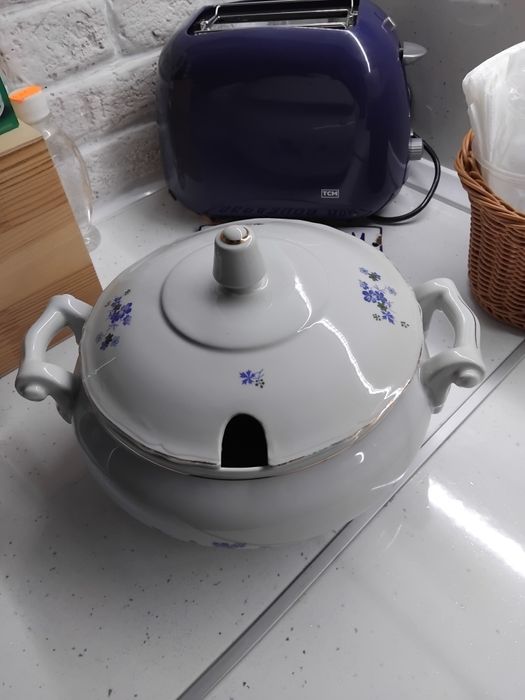 Супник Незабравки български порцелан