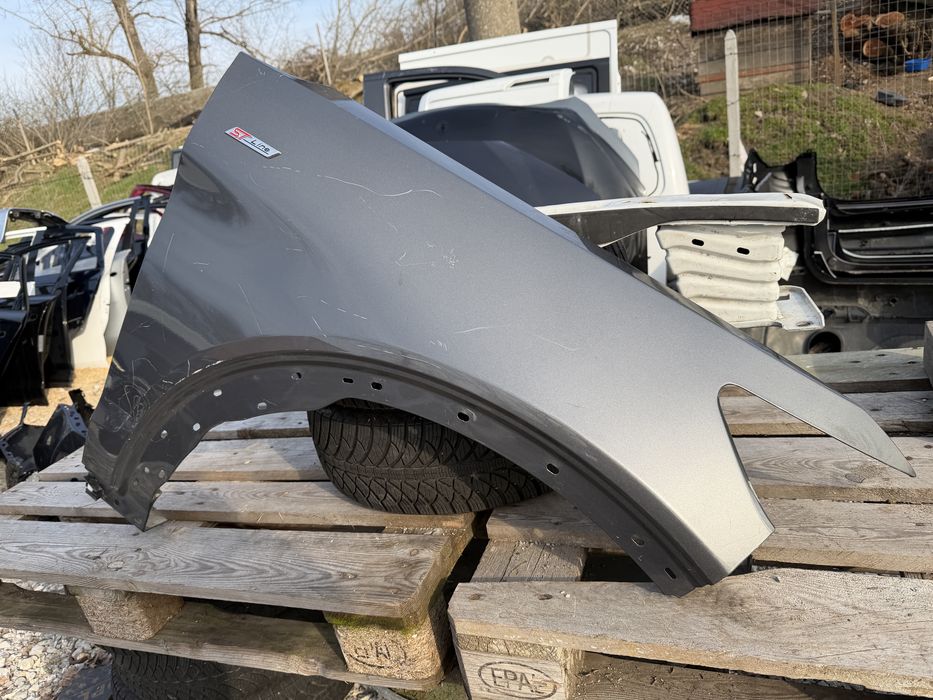 Калник Ford Explorer 2020 год.-