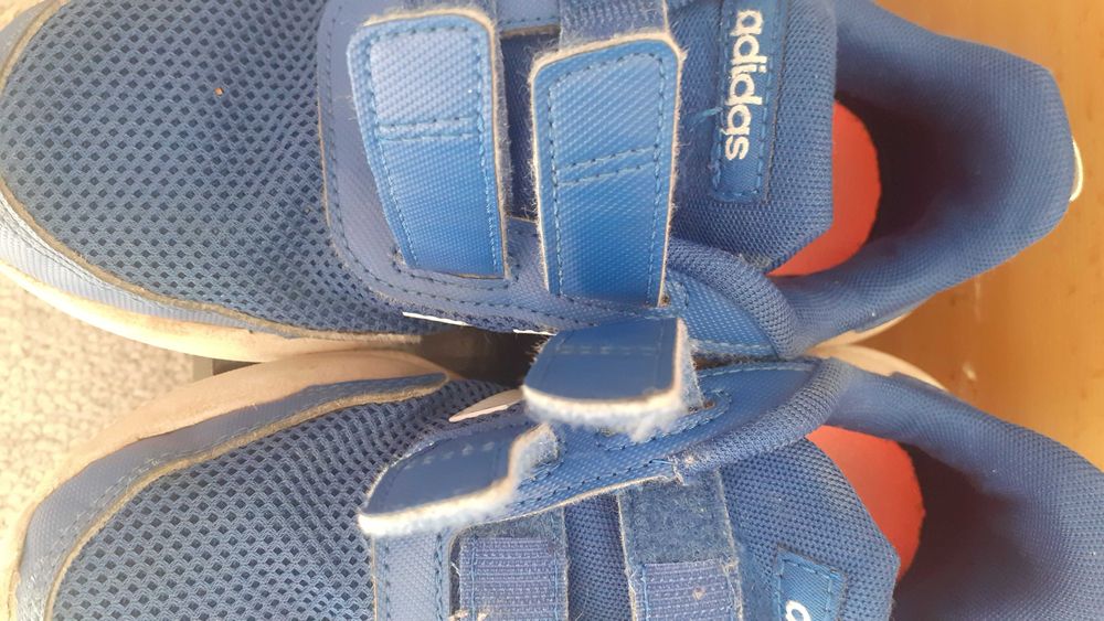 Детски маратонки adidas за 5 лв