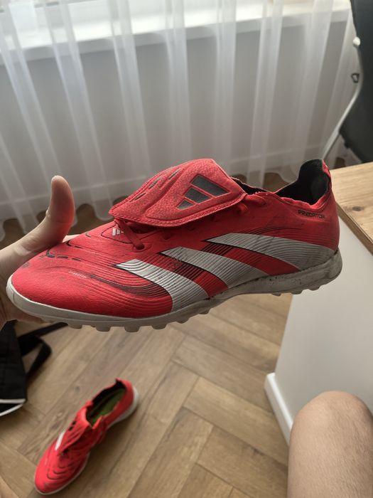 Продам Adidas Predator сороконожки