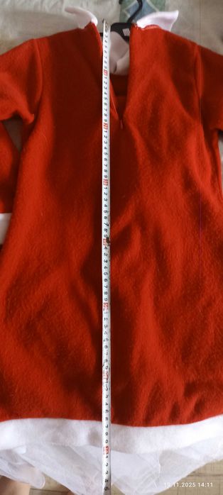 продаю платье санты на девочку 7-9 лет