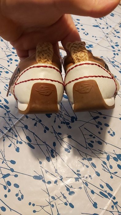 Încălțăminte din piele