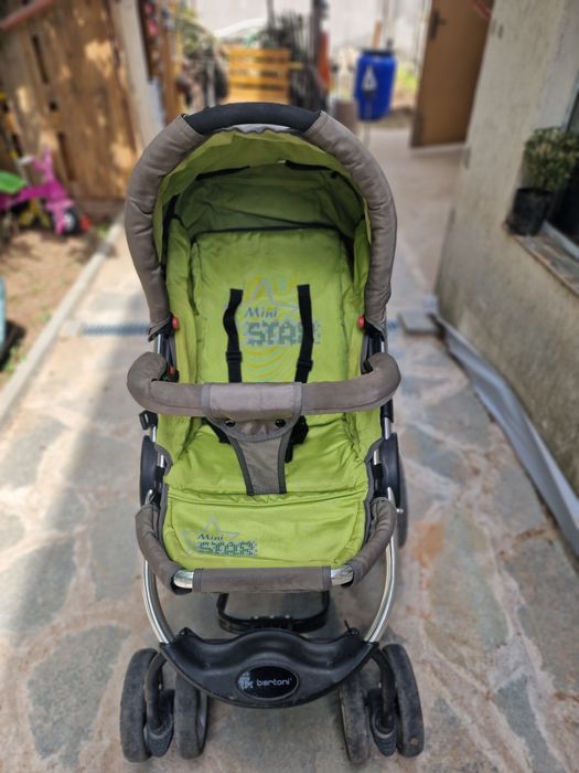 Бебешка количка Бертони