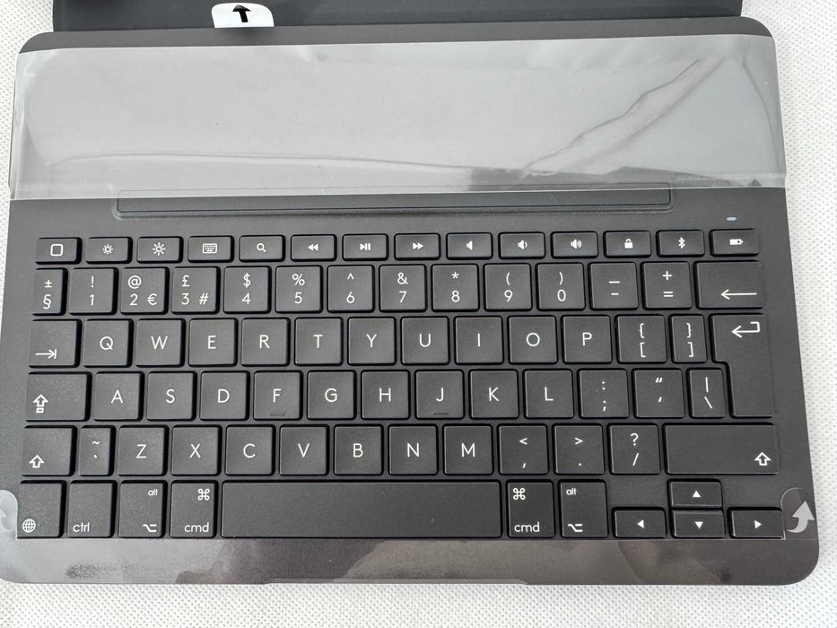 Kлавиатура Logitech Slim Folio за iPad 7th/ 8th/ 9th gen