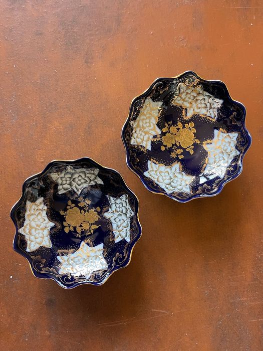 Ваза (2 штук) новая ( 15  см диаметр ) фирмы DingFeng Ceramics