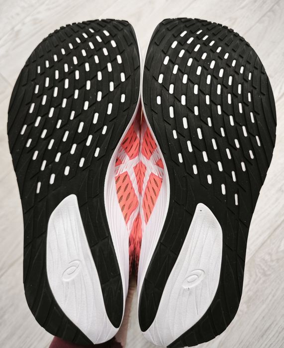 Маратонки  Asics като нови!!!