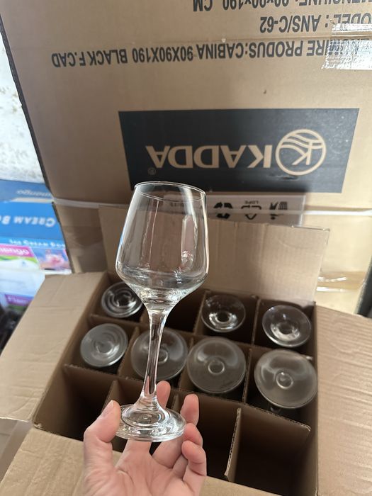 Pahare vin in stare foarte buna