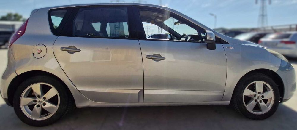 Dezmembrez Renault Scenic 3 1.6D R9M 6+1 trepte 2012, 1.5D 110CP K9K euro 5 6+1 trepte 2010 Renault Laguna 1.9D F9Q 6+1 trepte 2006