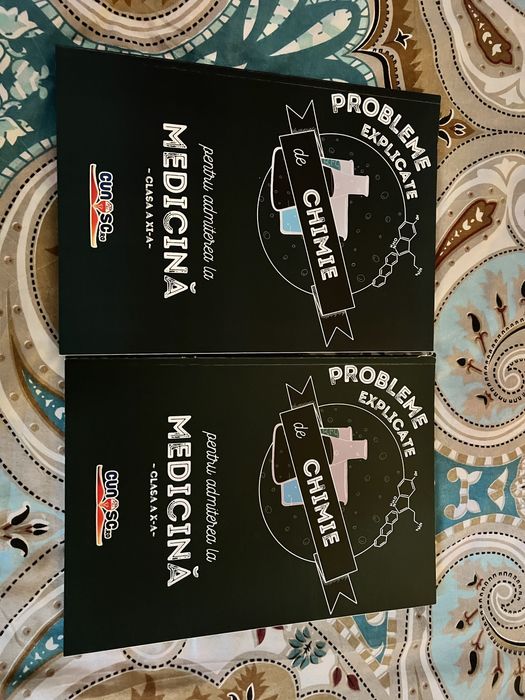 Vând materiale pentru admiterea la medicină - UMFCD