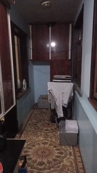 Chilonzor 19 mavzeda 2 xonali uy sotiladi