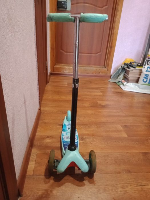 Продам детский самокат