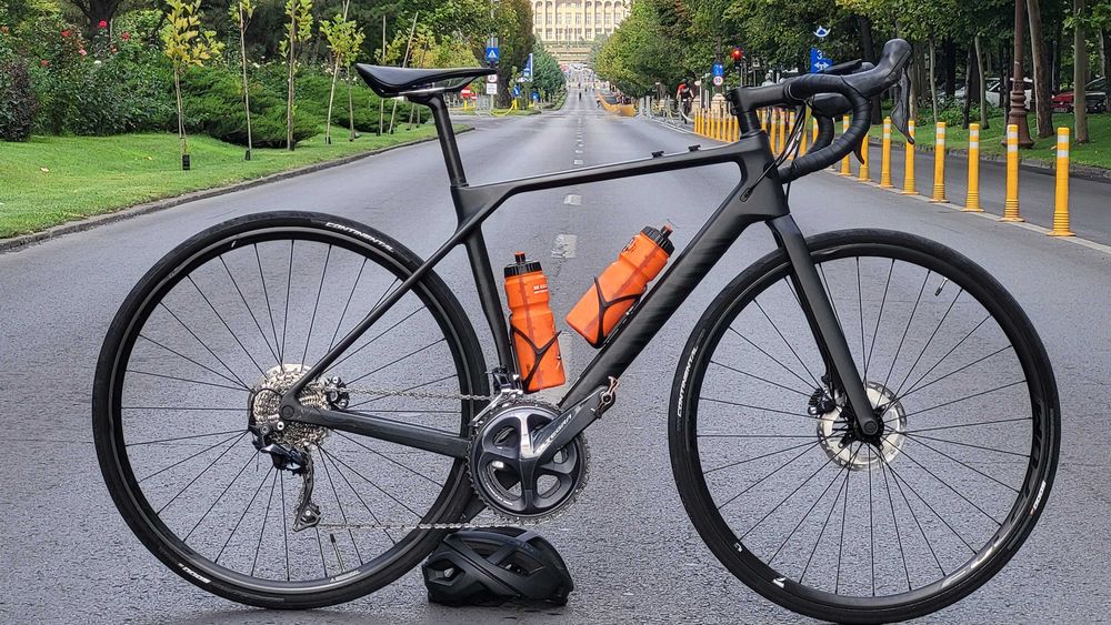 Canyon Endurace CF8 / Shimano Ultegra / Mărime S / 2022 / Negru Carbon