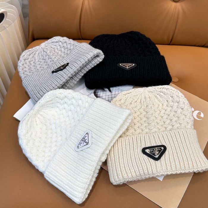 Aduc pe comanda Fes PRADA orice model