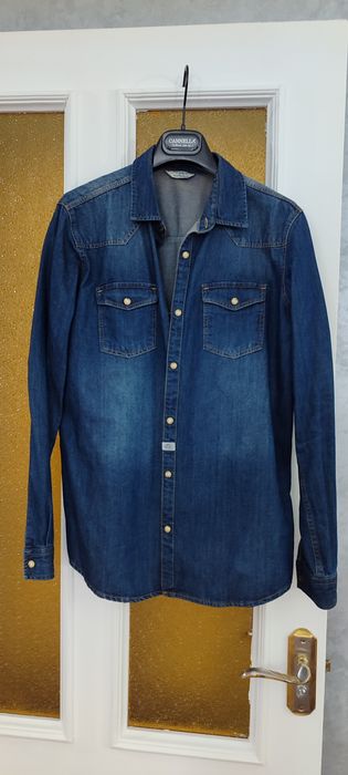 Джинсовая рубашка