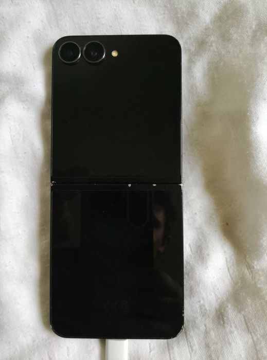 Telefon Samsung flip 7