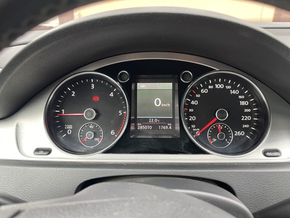 VW Passat B7 2.0 TDI 170 CP DSG 4MOTION • Piele • Navi • 285.010 km