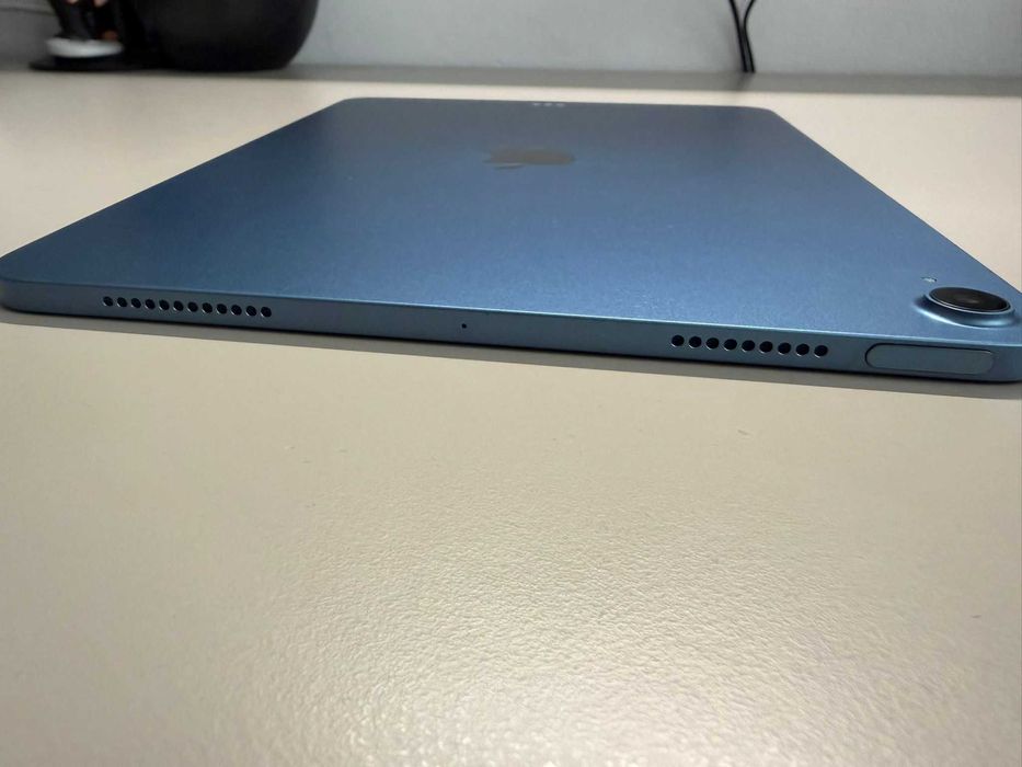 Ipad Air m1 WIFI 2022 albastru 64gb + Apple Pen 2nd gen