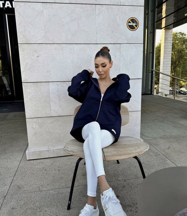 Зип худи в глубоком синем цвете