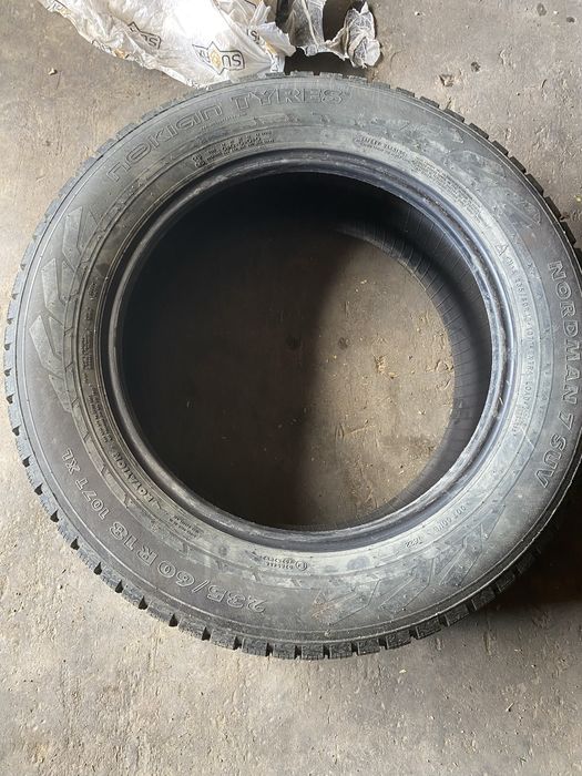 Продам шины Nokian