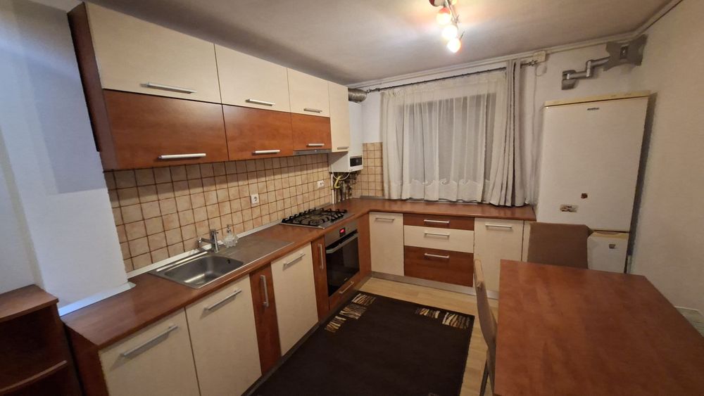 Închiriez apt.2 camere  Împ.Traian