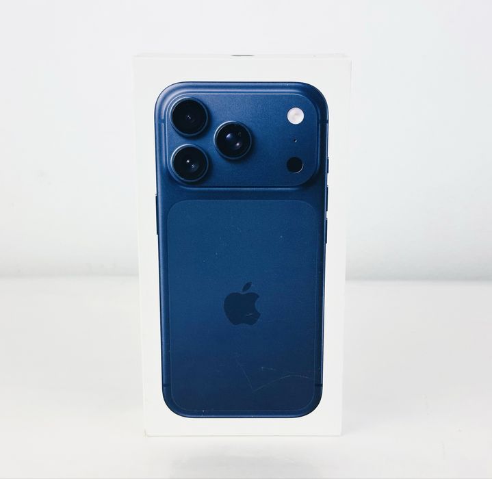 НАЛИЧЕН! Apple iPhone 17 Pro Max 256GB Deep Blue НОВ!
