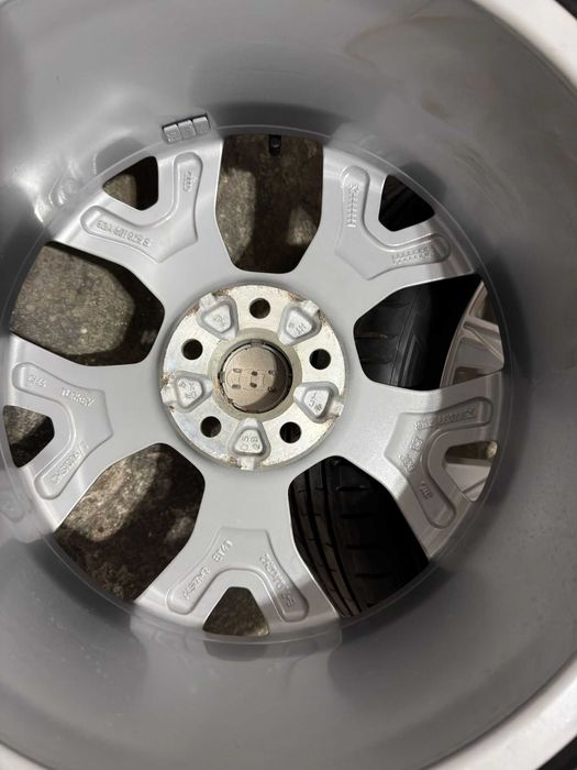 Jante Audi 17 5x112 ET43 A3 A4 A6 + 215/45 R17 Vredestein