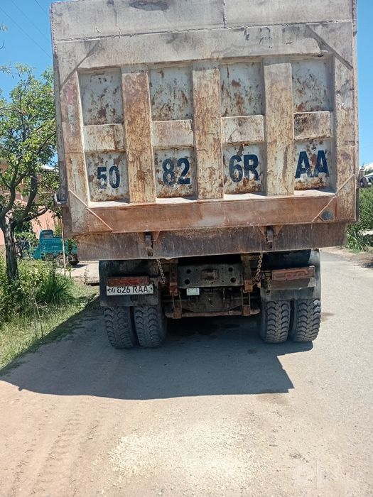 Hovo yuk mashinasi